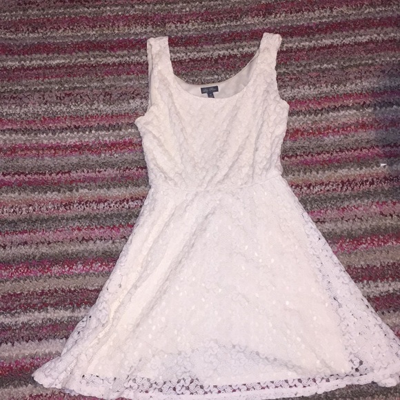 Lily Rose Dresses & Skirts - 💋3/$15 cute  Lily Rose Beige Knit  Skater Dres